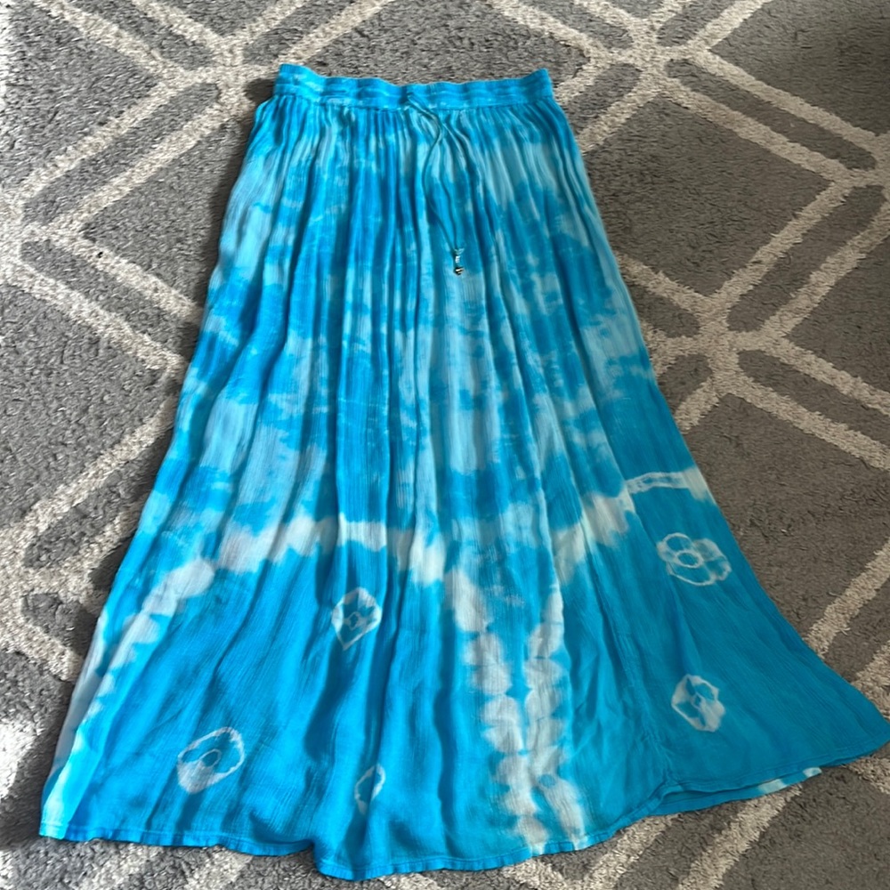 Cute tie dye beachy skirt